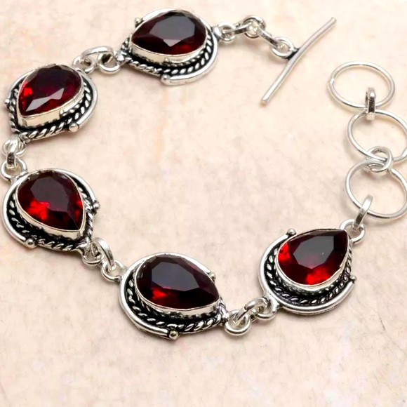 🎈 RED GARNET Designer Style Bracelet - Picture 1 of 5